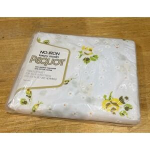 VTG‎ Pequot Yellow Rosebuds Sheet-Twin Flat Floral USA Cottage Garden